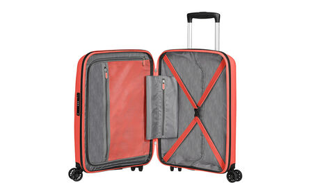 Interior organisation with extra zipped apron pocket