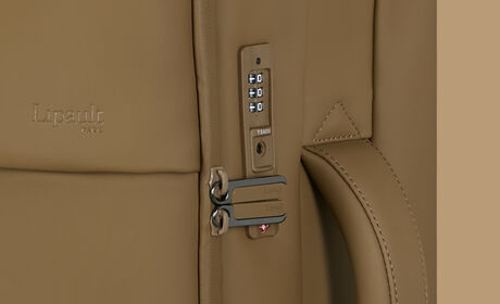 Slot