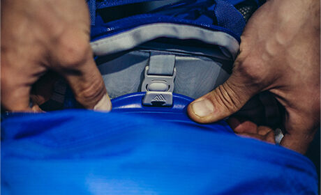 SpeedClip hydration hanger