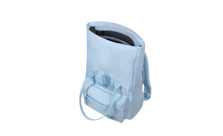 Large main compartment