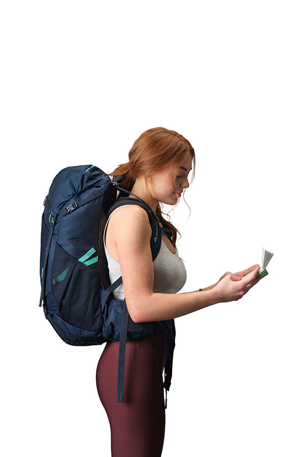 Gregory T AMBER 34 RC  Arctic Navy