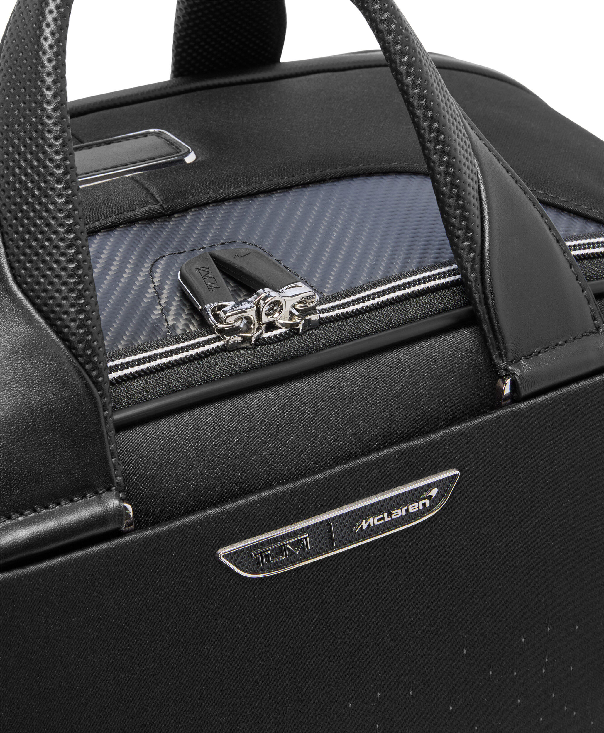 TUMI McLaren Reistas