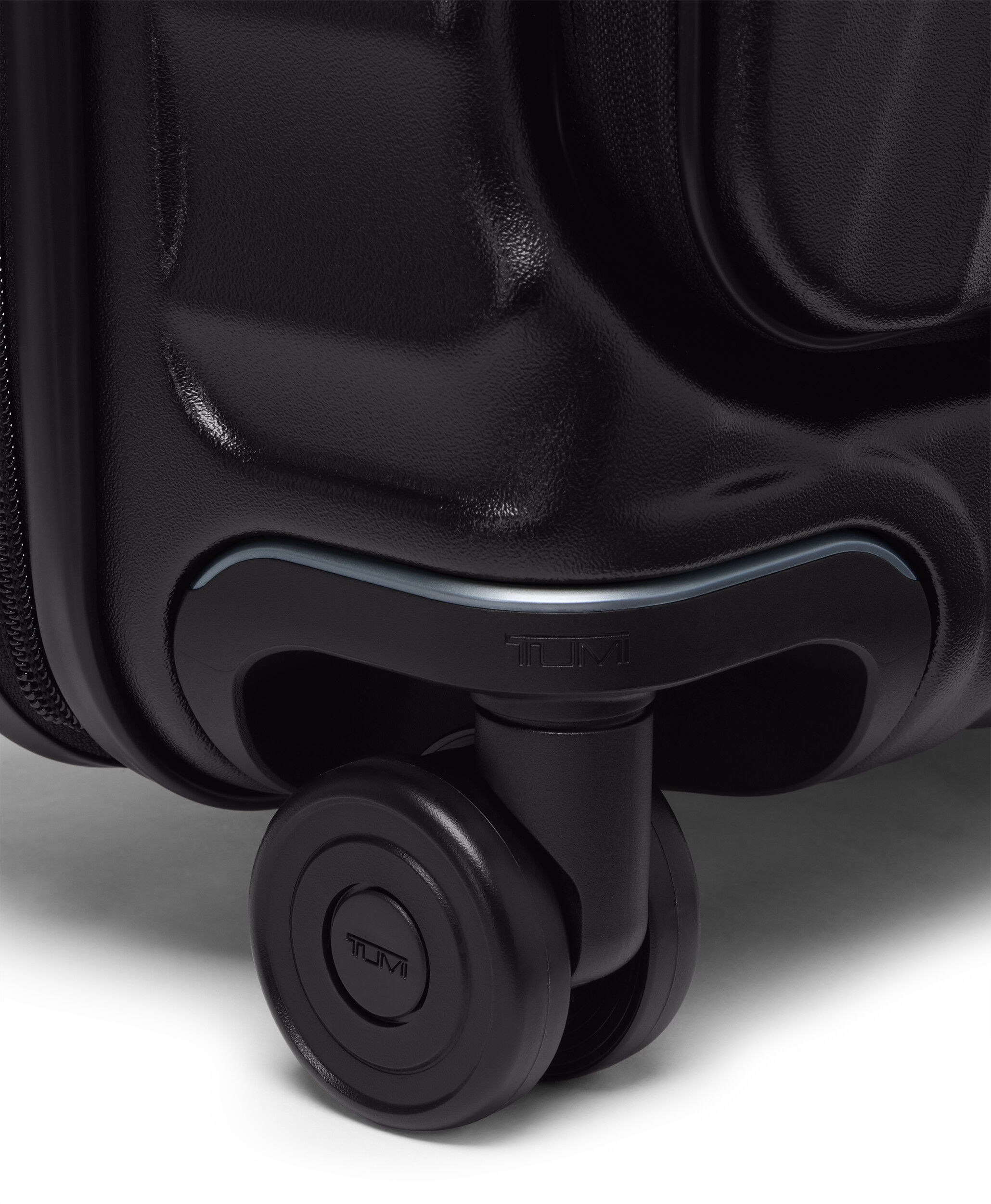 TUMI Large Front Access Expandable Carry-On 55 cm