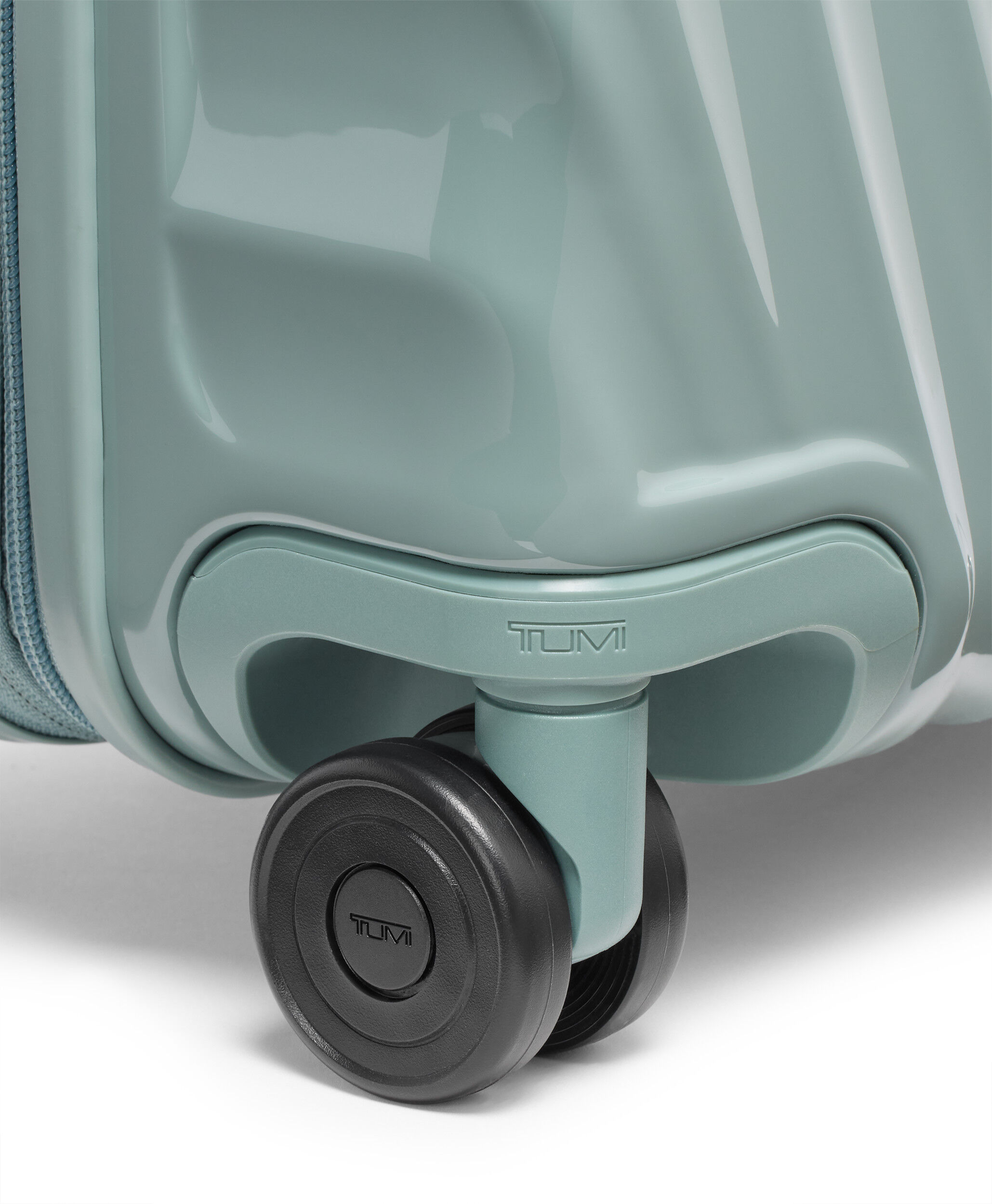 19 Degree Spinner Expandable (4 wheels) 55 cm - Int.