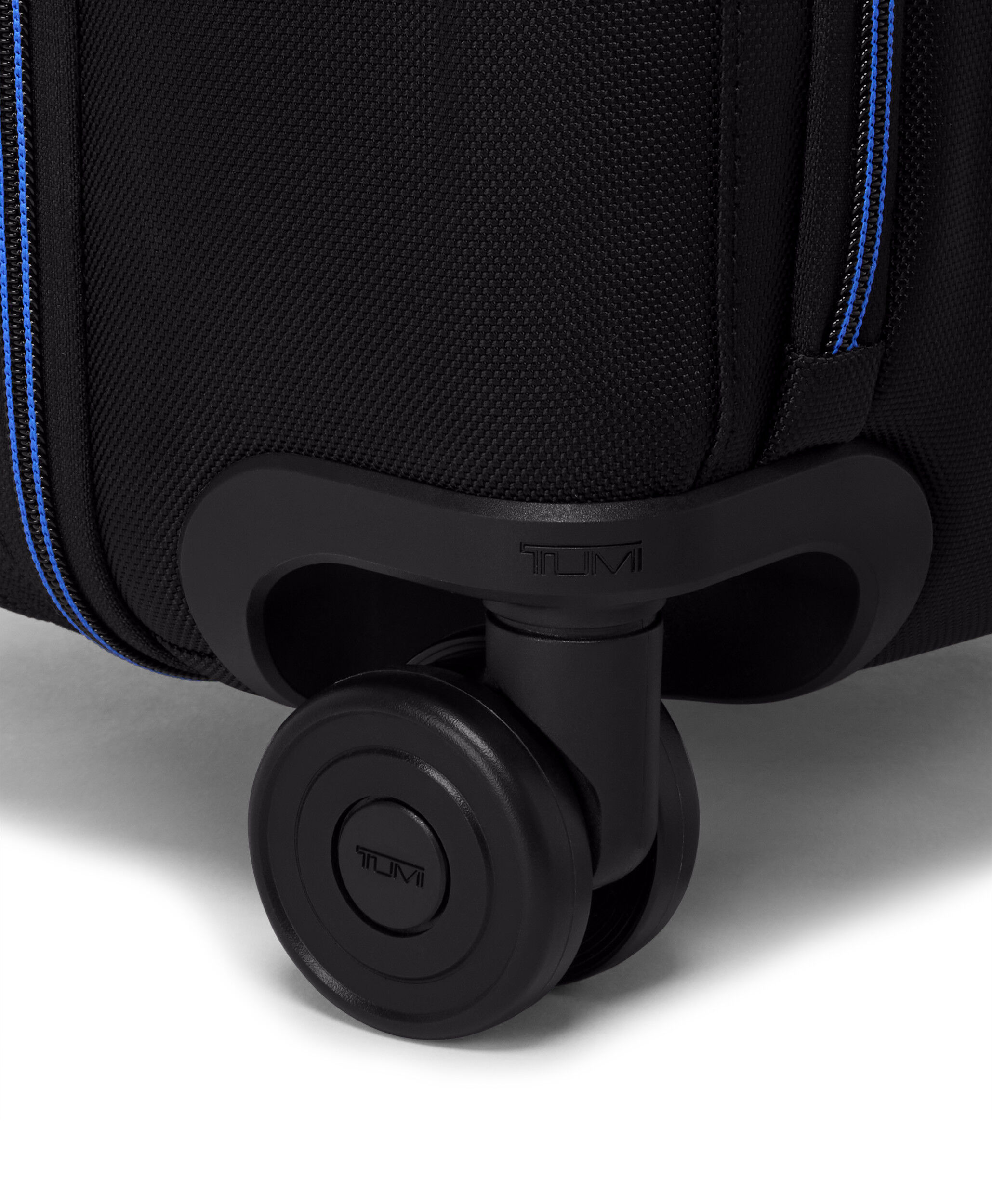 TUMI Middelgrote Dual Access Uitbreidbare Gecontroleerde Koffer 66 cm